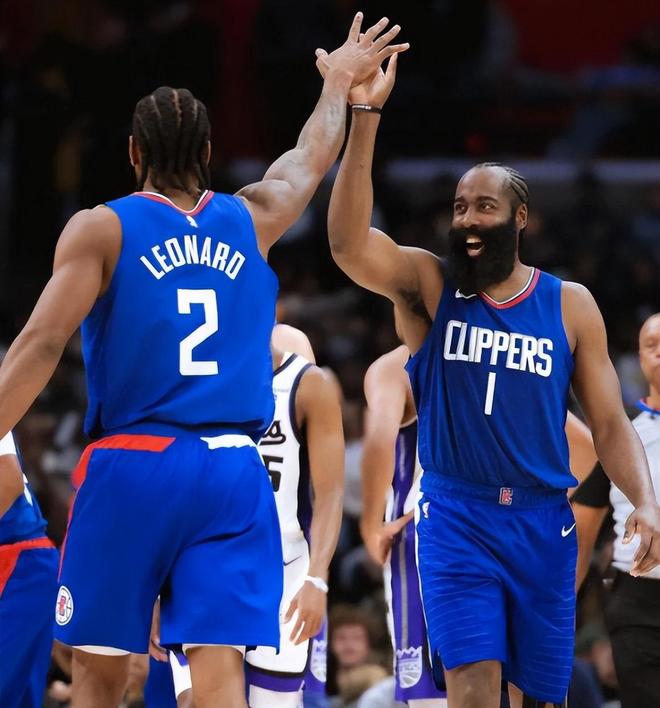 加时末段NBA常规赛传出新动向，洛杉矶快船队长鼓劲，管理层表态：话题不断，身体对抗强度拉满的简单介绍米乐官方网站