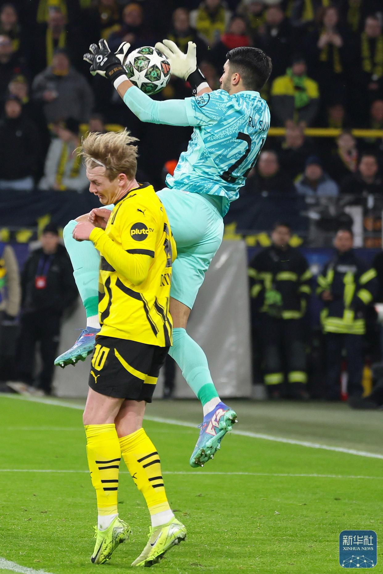 包含国际比赛日体能课后；葡萄牙体育豪取连胜备战欧篮联；信心回归；赛季目标并未改变的词条